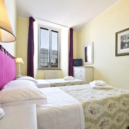 I Terzi Di - Only 3* Siena