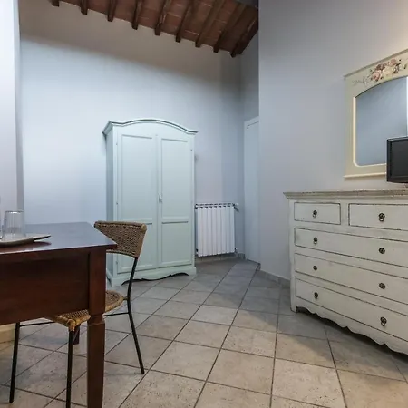 I Terzi Di - Only 3* Siena