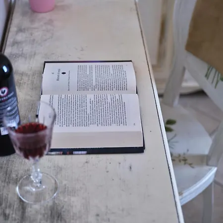לינה וארוחת בוקר I Terzi Di - Only