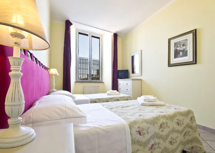 I Terzi Di - Only 3* Siena