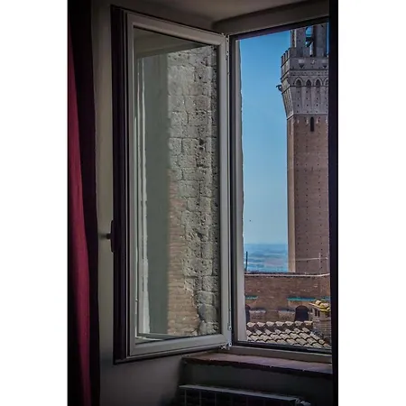 I Terzi Di - Only 3* Siena